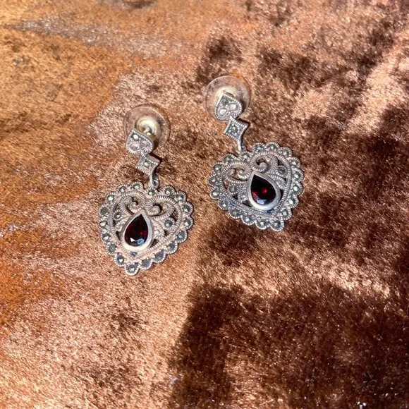 Vintage Garnet marcasite renaissance revival earrings - Picture 5 of 6